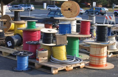 15 DIY Wire Spool Project Ideas